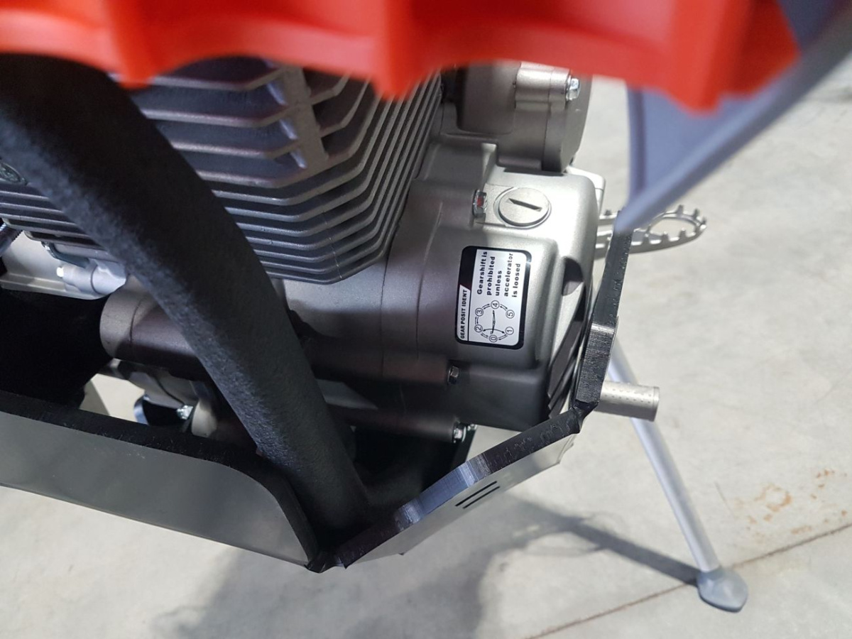 GR8 F300A-M (ZS 172FMM) 2022 2